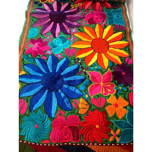Mexican Handmade Traditional Woven Embroidered Bright Floral Table Runner 96X17 - Picture 3 of 10